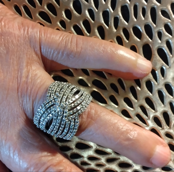 Diamond Criss Cross Ring - Picture 8 of 10